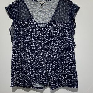 Lucky Brand Women's Navy White Floral V-Neck Ruffled Cap Sleeve Blouse Size XL